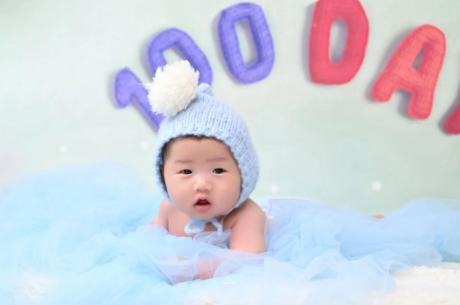 防城港宝宝脸上起红疹子